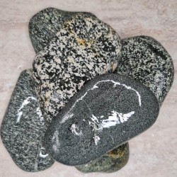 Pirts akmens Gabro Diabaz slīpēts 20kg