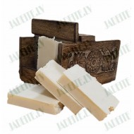 Dabīgās olīveļļas ziepes ar ēzeļa pienu 100g (+/-1g) Dabīgās olīveļļas ziepes ar ēzeļa pienu 100g (+/-1g)