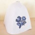 Pirts cepure ar zilu ziedu izšuvumu, balta (x1)
